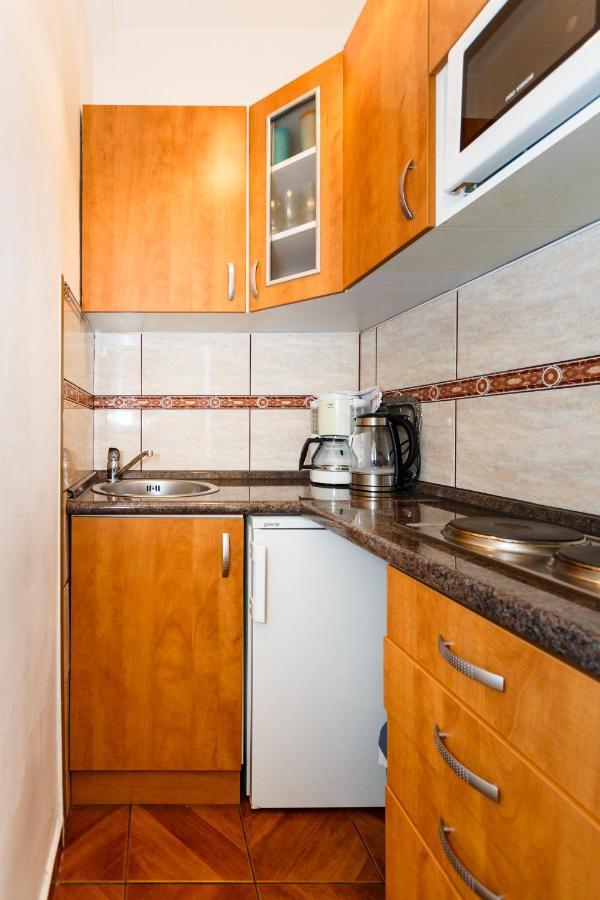 Apartmani Mili Malinska Exterior photo