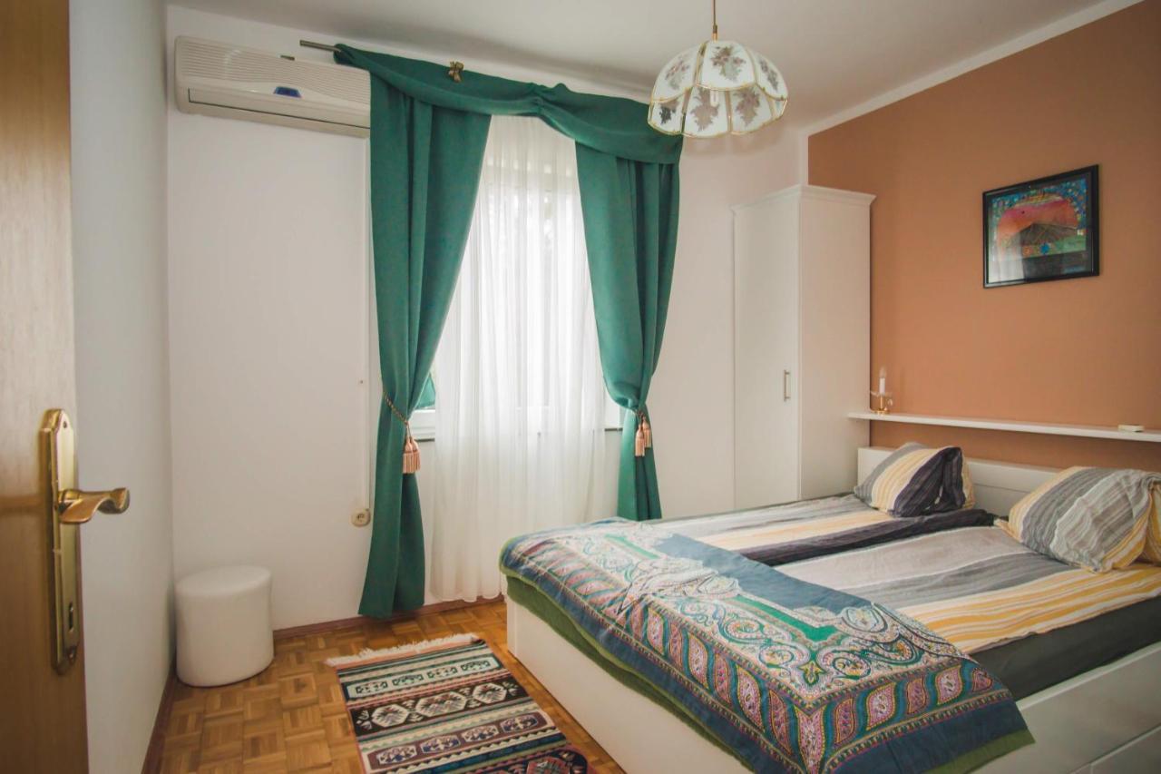 Apartmani Mili Malinska Exterior photo