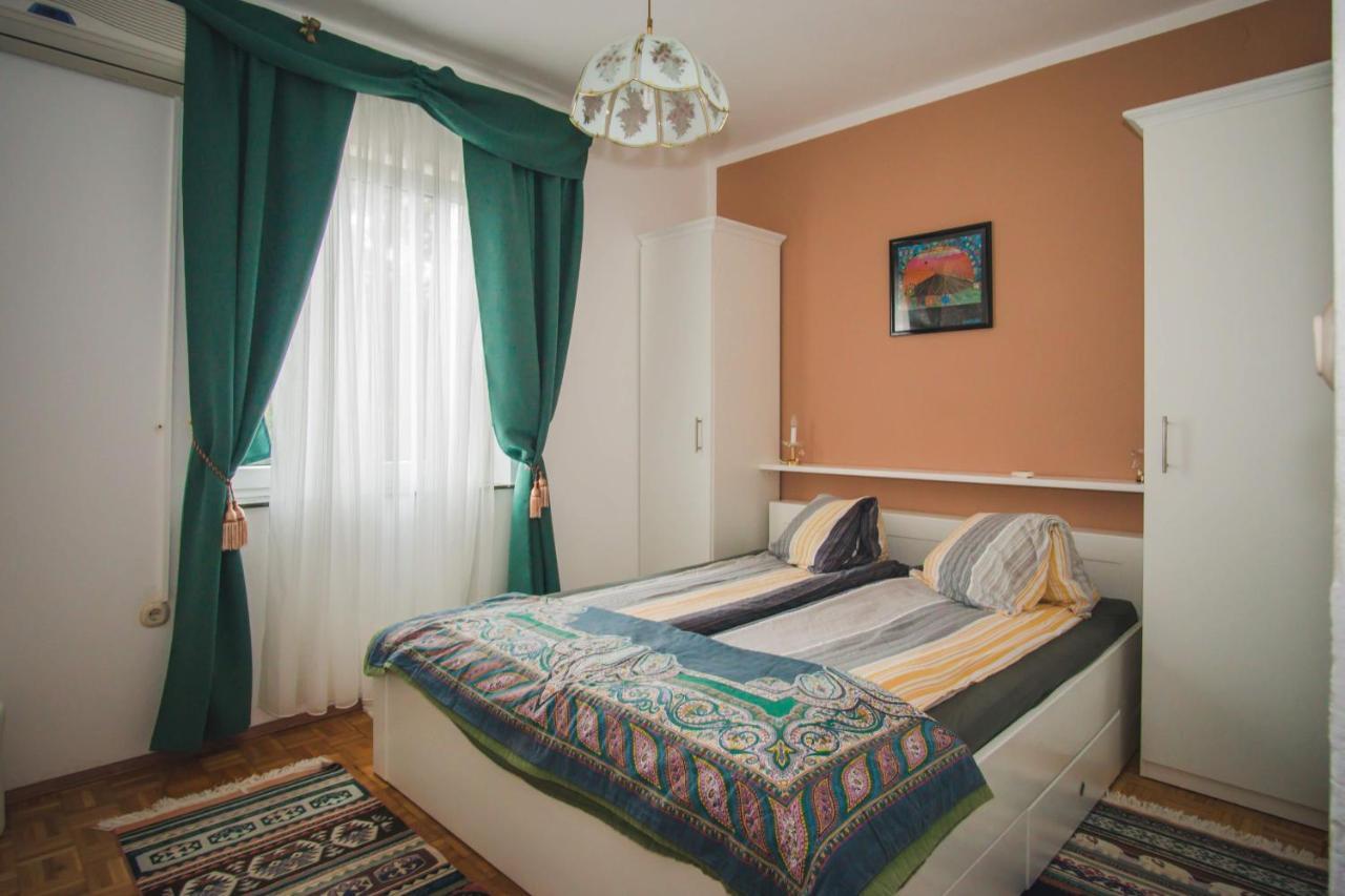 Apartmani Mili Malinska Exterior photo